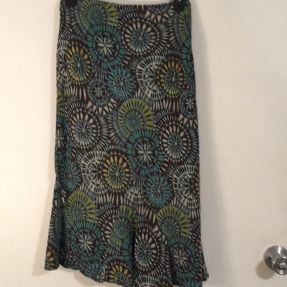 Multi-colored A-Line skirt, Size 4 Elastic Waist - Picture 5 of 6